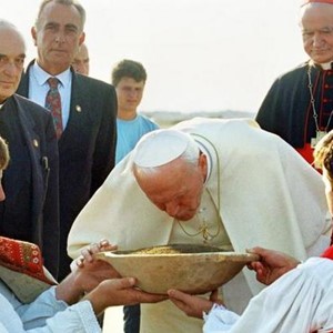 Na današnji dan 1994. godine sveti papa Ivan Pavao II. prvi puta je pohodio Hrvatsku